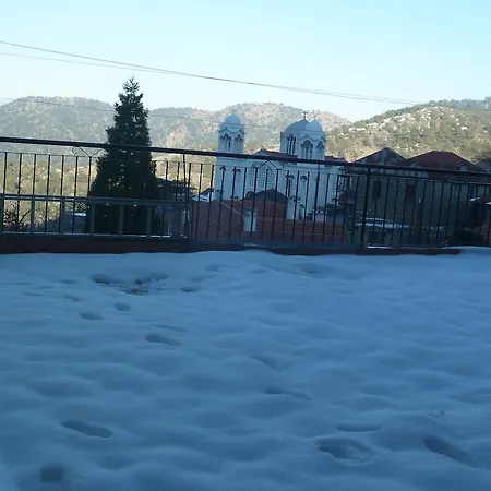 Hotel Capuralli Pedhoulas