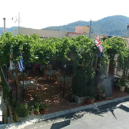 Hotel Capuralli Pedhoulas